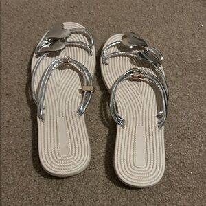 Source Unknown Silver and Cream  Heart Sandals